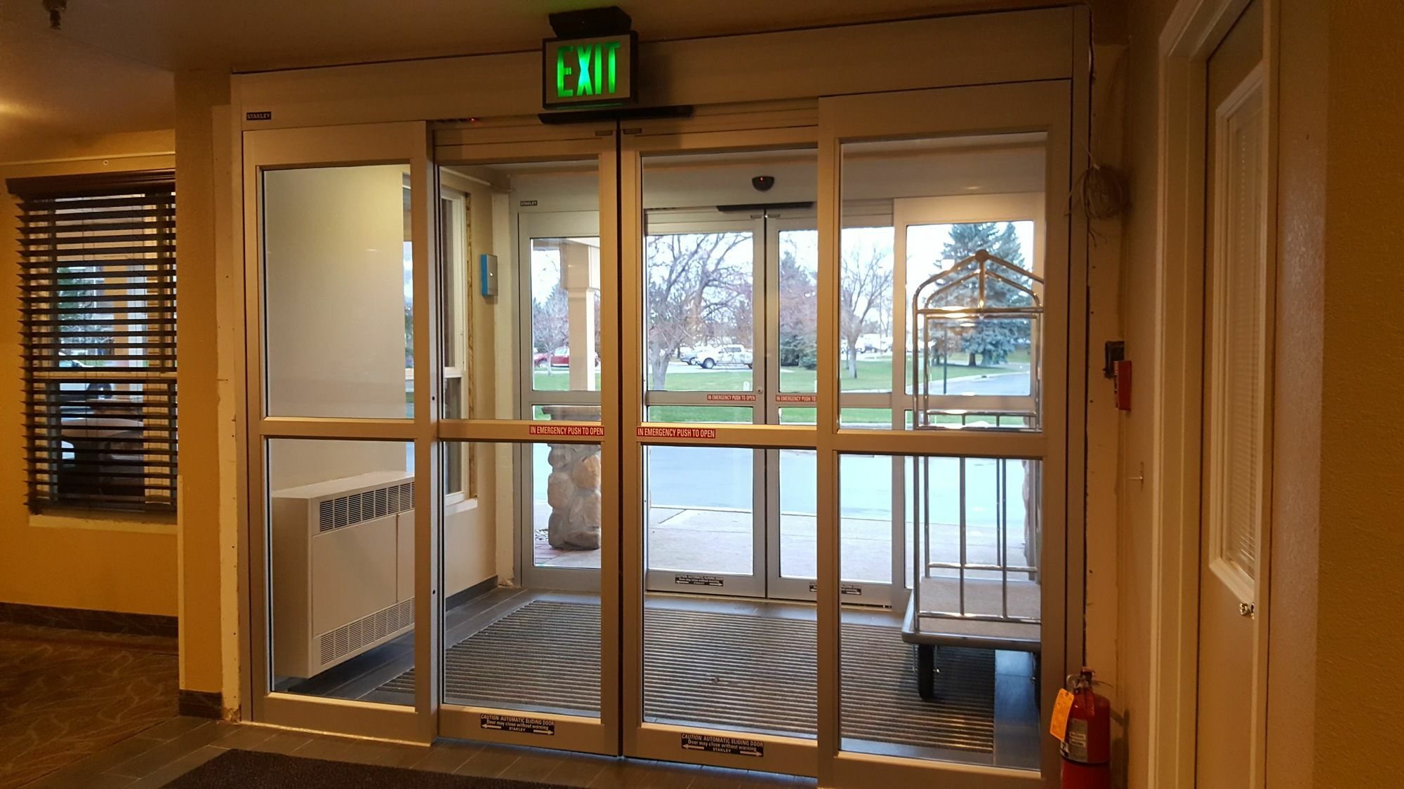 Americinn & Suites Burnsville, Mn Εξωτερικό φωτογραφία